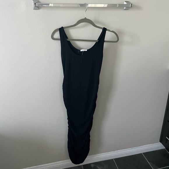 Ingrid & Isabel  Maternity Dress - Picture 1 of 3